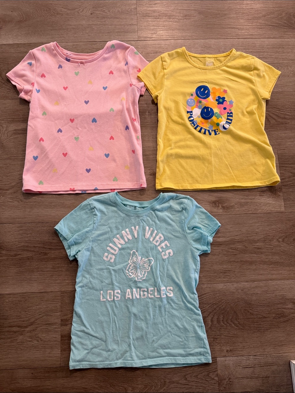 Girls shirt bundle size M (7/8)